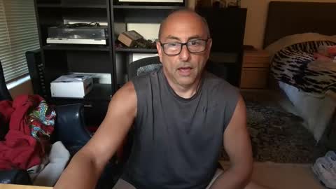 daddy vegas  for single women and couples here online show from 05.28.26