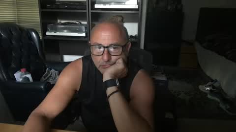 daddy vegas  for single women and couples here online show from 07.09.26