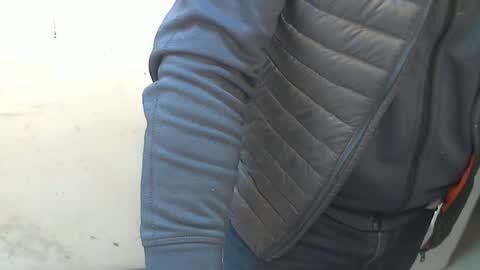 Snapshot of 69pifpaf chatting on 12.27.24 69pifpaf online show from 12.27.24