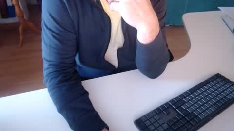 Snapshot of 69pifpaf chatting on 01.26.25 69pifpaf online show from 01.26.25