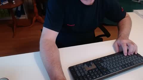 Snapshot of 69pifpaf chatting on 02.18.25 69pifpaf online show from 02.18.25