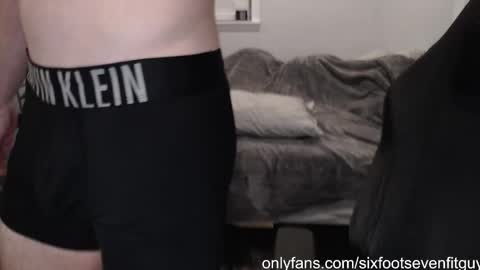 Snapshot of 6foot7fitguy chatting on 11.14.25 6foot7fitguy online show from 11.14.25