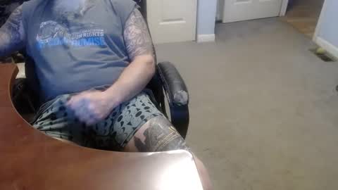 Snapshot of 70paborn chatting on 10.04.25 MASTIFF online show from 10.04.25