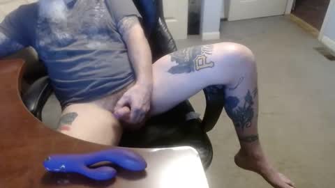 Snapshot of 70paborn chatting on 11.10.25 MASTIFF online show from 11.10.25