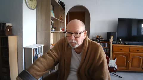  Papi  online show from 02.16.25