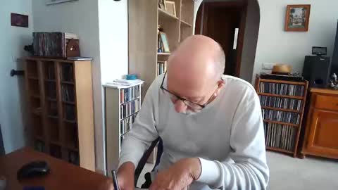  Papi  online show from 04.24.26