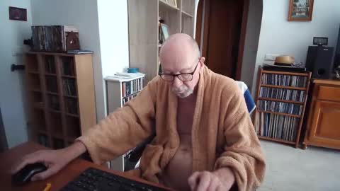 Papi  online show from 04.30.26
