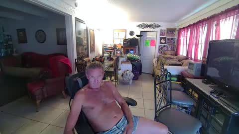 Snapshot of 86406stud chatting on 12.11.24 86406stud online show from 12.11.24