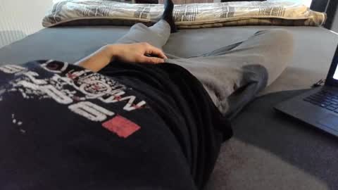 Snapshot of 87johnny chatting on 12.25.24 87johnny online show from 12.25.24