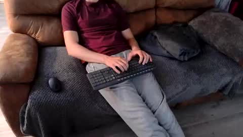 Snapshot of 87johnny chatting on 03.24.26 87johnny online show from 03.24.26