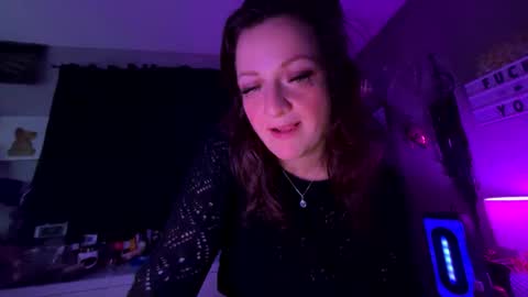 Snapshot of 88heygirlhey88 chatting on 11.22.25 That girl online show from 11.22.25