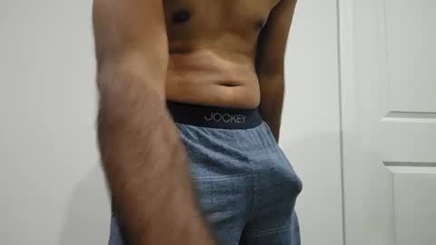 Snapshot of 8inch_desi chatting on 12.05.25 8inch_desi online show from 12.05.25