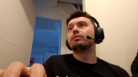 8inchdude93 online show from 10.15.25