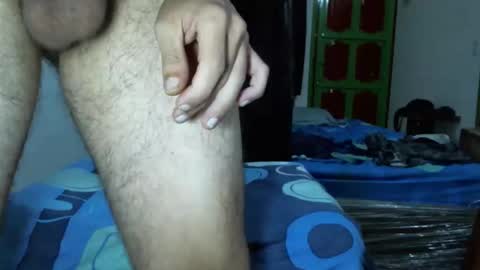 Snapshot of 8inchesedge chatting on 09.17.25 8inchesedge online show from 09.17.25