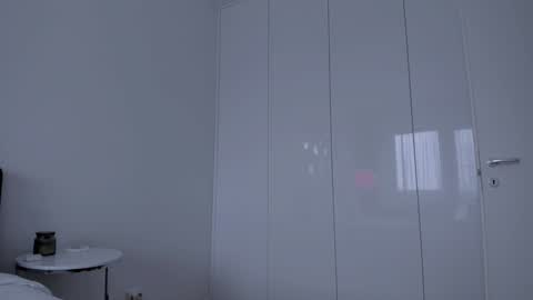 8selene online show from 02.04.25