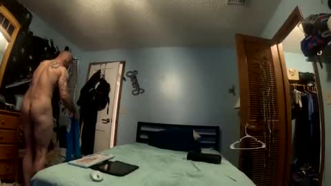 Snapshot of 9_25 chatting on 12.08.24 8over6 online show from 12.08.24