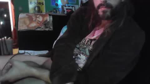 Snapshot of 9inpipe chatting on 12.20.24 9inpipe online show from 12.20.24