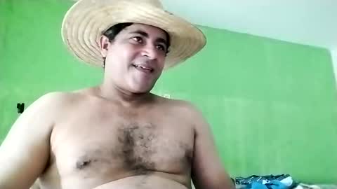 Snapshot of 9vinhocamshow chatting on 01.19.25 9vinhocamshow online show from 01.19.25