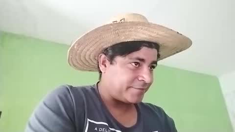 Snapshot of 9vinhocamshow chatting on 01.22.25 9vinhocamshow online show from 01.22.25