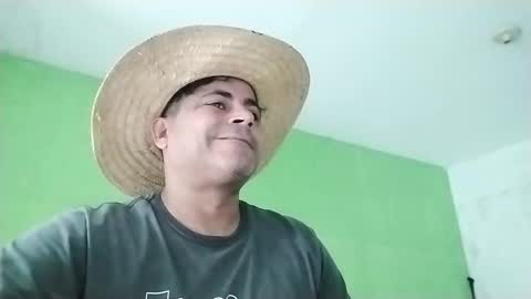 Snapshot of 9vinhocamshow chatting on 01.31.25 9vinhocamshow online show from 01.31.25