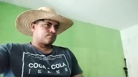 Snapshot of 9vinhocamshow chatting on 02.02.25 9vinhocamshow online show from 02.02.25