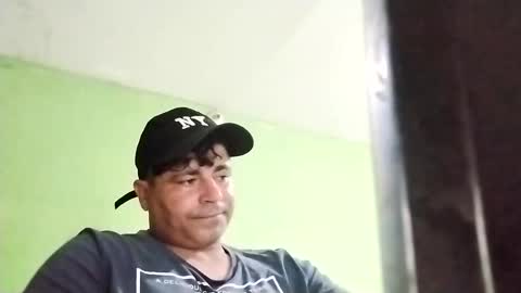 Snapshot of 9vinhocamshow chatting on 02.02.25 9vinhocamshow online show from 02.02.25