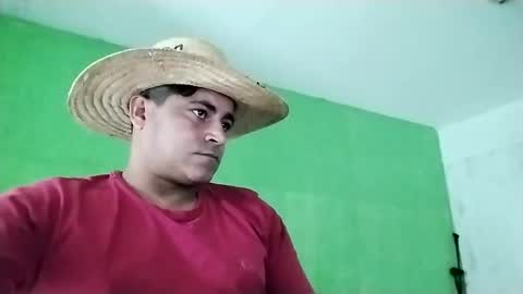 Snapshot of 9vinhocamshow chatting on 02.05.25 9vinhocamshow online show from 02.05.25