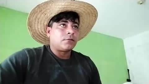 Snapshot of 9vinhocamshow chatting on 02.09.25 9vinhocamshow online show from 02.09.25