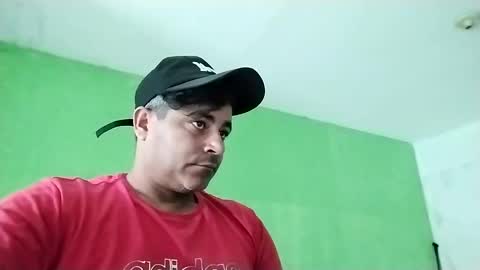 Snapshot of 9vinhocamshow chatting on 02.11.25 9vinhocamshow online show from 02.11.25