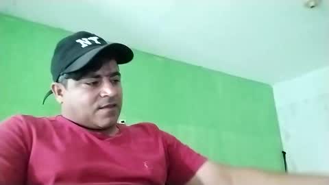 Snapshot of 9vinhocamshow chatting on 02.18.25 9vinhocamshow online show from 02.18.25