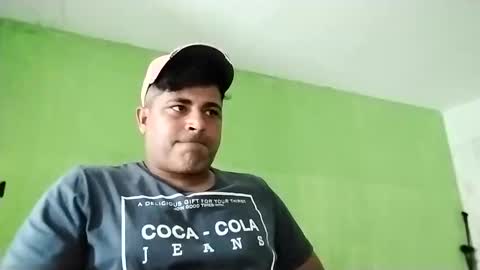 Snapshot of 9vinhocamshow chatting on 02.26.25 9vinhocamshow online show from 02.26.25