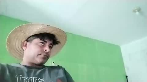 Snapshot of 9vinhocamshow chatting on 03.06.25 9vinhocamshow online show from 03.06.25