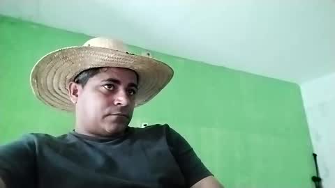 Snapshot of 9vinhocamshow chatting on 03.12.25 9vinhocamshow online show from 03.12.25