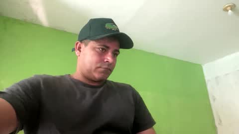 Snapshot of 9vinhocamshow chatting on 09.15.25 9vinhocamshow online show from 09.15.25