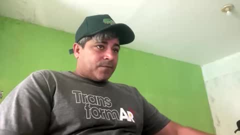 Snapshot of 9vinhocamshow chatting on 10.01.25 9vinhocamshow online show from 10.01.25