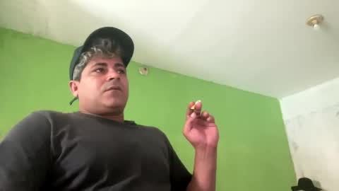 Snapshot of 9vinhocamshow chatting on 10.03.25 9vinhocamshow online show from 10.03.25