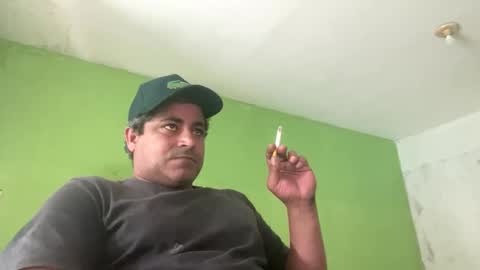 Snapshot of 9vinhocamshow chatting on 11.16.25 9vinhocamshow online show from 11.16.25