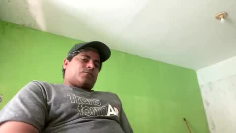 Snapshot of 9vinhocamshow chatting on 11.20.25 9vinhocamshow online show from 11.20.25