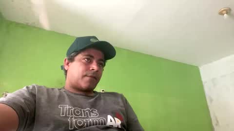 Snapshot of 9vinhocamshow chatting on 11.23.25 9vinhocamshow online show from 11.23.25