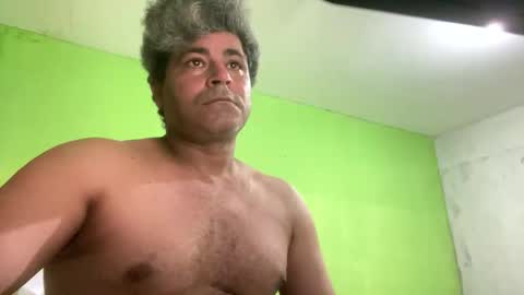 Snapshot of 9vinhocamshow chatting on 12.01.25 9vinhocamshow online show from 12.01.25