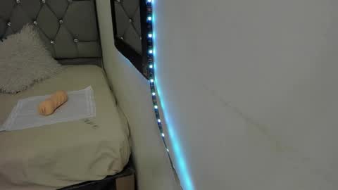 DERECK online show from 02.24.26