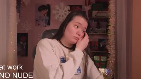 Snapshot of _3x7_ chatting on 12.16.25 _3x7_ online show from 12.16.25