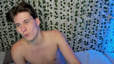 Snapshot of _52_ chatting on 01.31.25 EMILY AND MARCUS online show from 01.31.25