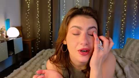 Willow online show from 12.15.25