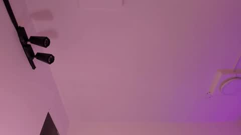 Snapshot of _abbymiller_ chatting on 09.29.25 Abbye Miller online show from 09.29.25