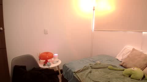 Snapshot of _abbyyyy_ chatting on 10.07.25 abby 3 online show from 10.07.25