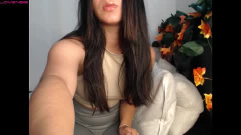 Snapshot of _abrill_20 chatting on 10.11.25 _abrill_20 online show from 10.11.25