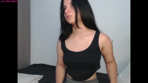 Snapshot of _abrill_20 chatting on 10.12.25 _abrill_20 online show from 10.12.25