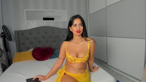 Snapshot of _adelle chatting on 10.25.25 Adelle online show from 10.25.25