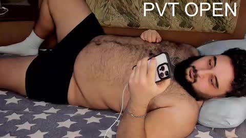 Snapshot of _alan_bear_ chatting on 02.26.25 Alan online show from 02.26.25